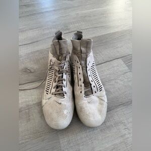 11.5 Nike football cleats